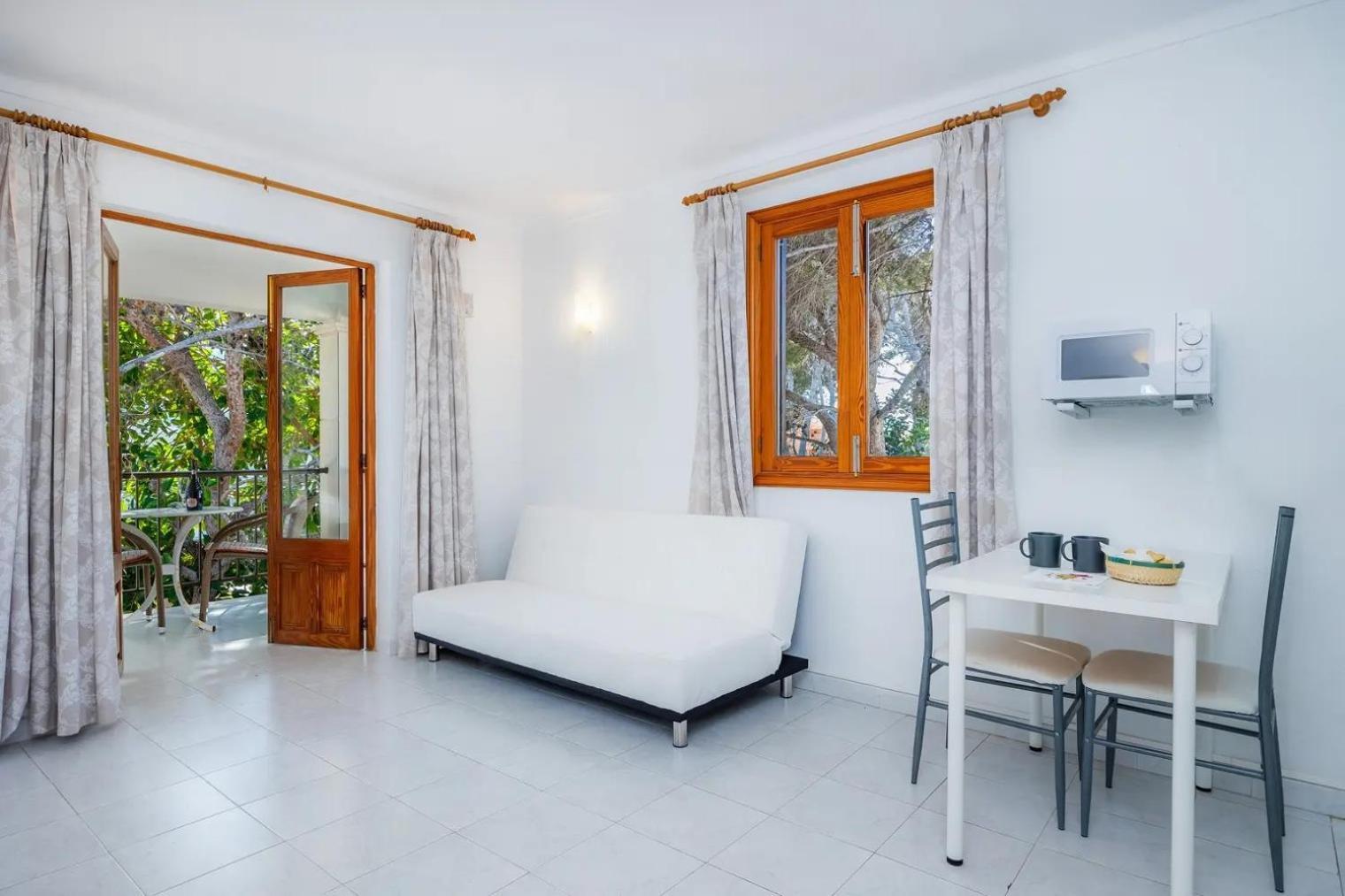 Mhm Apartament Cala Rajada